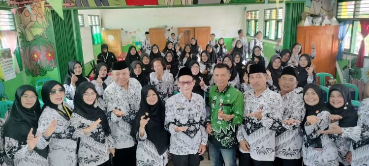 PGRI Abung Semuli Sukses Menggelar Pelantikan Ketua Baru di Hadiri Camat Firmansyah
