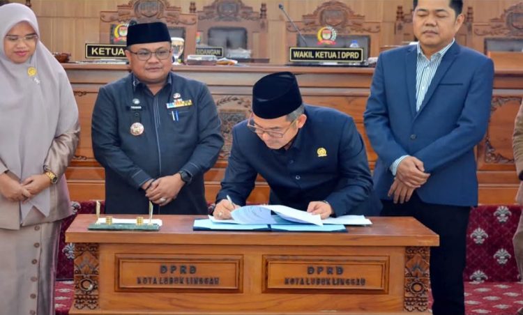 DPRD Lubuklinggau Gelar Rapat Paripurna, 15 Raperda Masuk Propemperda 2025