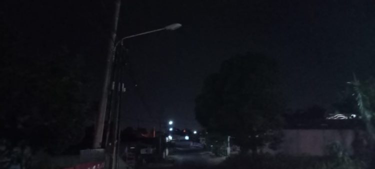 Lampu Penerangan Jalan Kapten Mustofa di Beberapa Titik Mati,Peran Distako di Pertanyakan