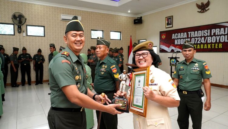 Dandim Boyolali Beri Apresiasi Kepada Prajurit Yang Purna Tugas