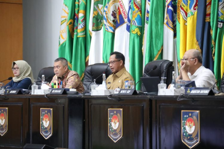 Kendalikan Harga Jelang Ramadan, Mendagri Imbau Pemda Waspadai Sejumlah Komoditas