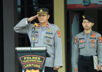 Pimpin Apel Perdana, Wakapolres Tulang Bawang Barat Ingatkan Personil Tingkatkan Disiplin dan Pelayanan