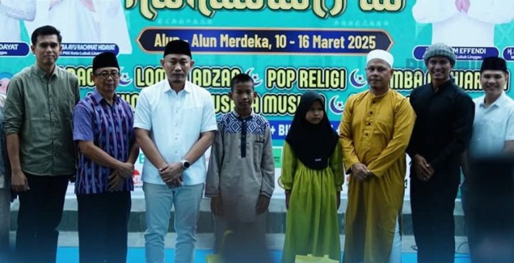 Wali Kota Rachmat Hidayat  Tutup Festival Ramadhan Fair 2025 di Alun-Alun Merdeka Lubuklinggau