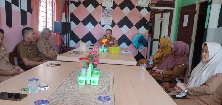 Camat Abung Tengah Pimpin Rapat Koordinasi dan Halal Bihalal