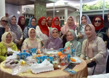 Tokoh Masyarakat,Ansyori Sabak Menggelar Tasyakuran Yang Berlangsung di Kediamannya