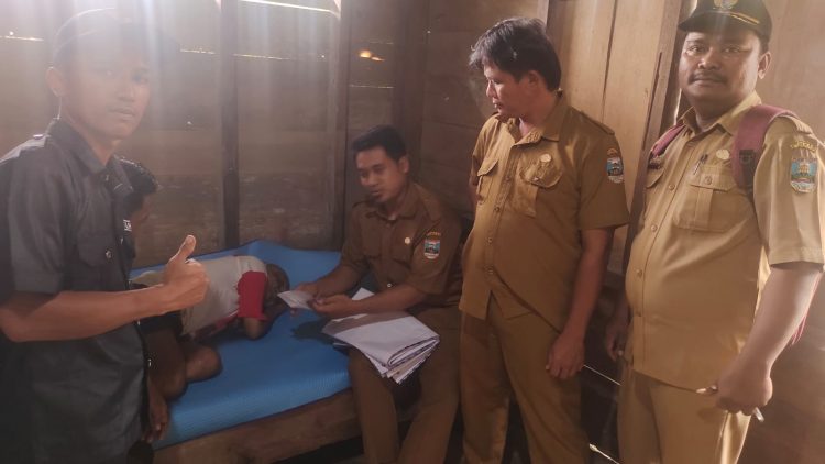 Pekon Pemerihan Kecamatan Bangkunat Realisasikan BLT DD Tahap 1 Tahun 2025 Secara Door to Door