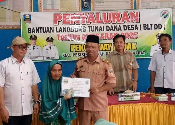 Pekon Way Redak Kecamatan Pesisir Tengah Realisasikan BLT-DD Tahap Ke 1 Tahun 2025 KE 36 KPM