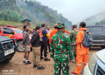 TNI AD Kerahkan Pasukan dan Peralatan, Bantu Korban Banjir Pegunungan Arfak