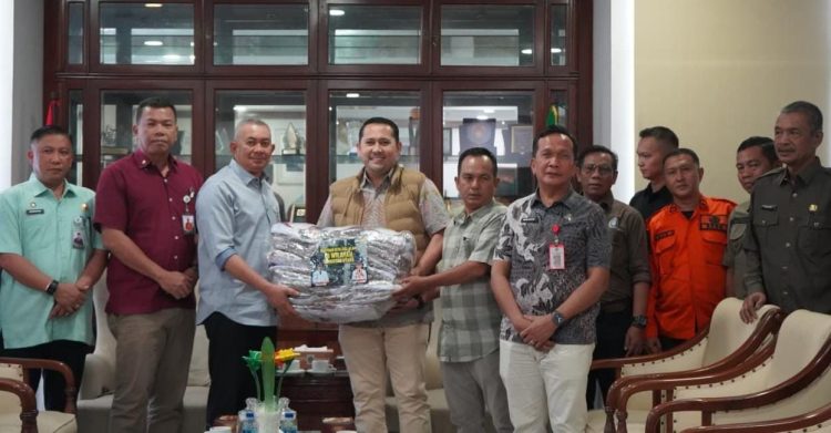Bupati Merangin Antar Bantuan Langsung ke Medan
