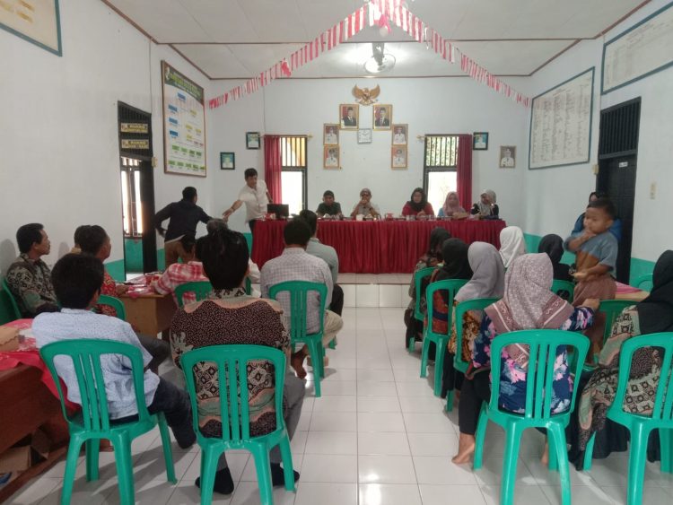 Periksa Pengelolaan Keuangan Desa, Irban II Inspektorat Binwas Ke Desa Way Perancang