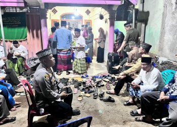 Polsek Bukit Kemuning Hadiri Takziah Warga, Wujud Empati dan Kedekatan Polri Dengan Masyarakat