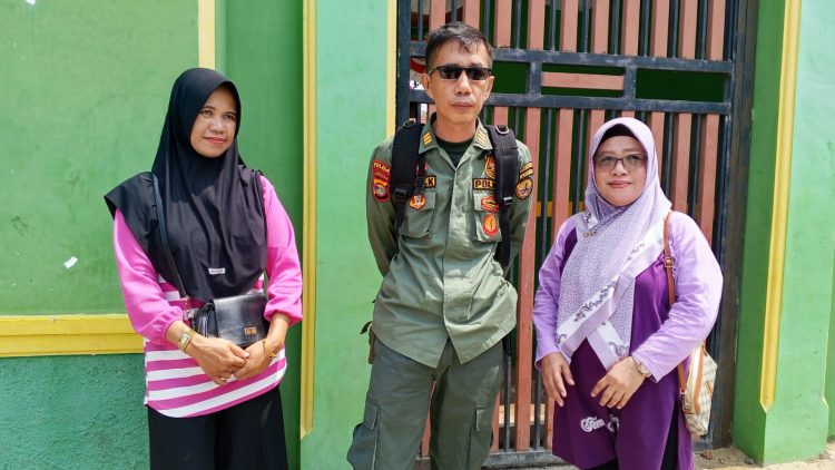 Protes ke SMAN 4 Kotabumi, Wali Murid: Anak Sudah Penuhi Tugas Tapi Tetap Tidak Naik,Diduga Sukiman Guru Ada Demdam Pribadi dengan Anak Saya